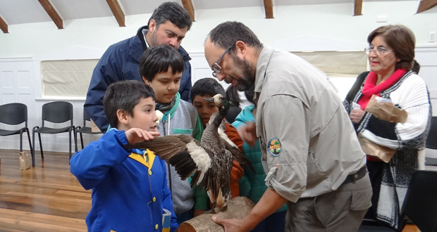 Niños del colegio Laico de Valdivia aprendieron del Santuario de la Naturaleza Carlos Anwandter.