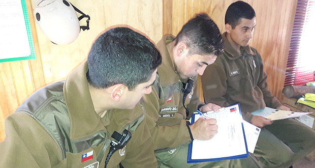 CONAF realizó capacitación al personal de Carabineros de Chile de la Tenencia de Balmaceda.
