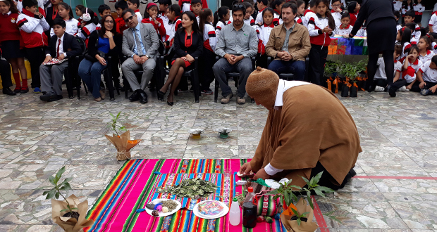 Conmemoración del Día del Árbol tuvo al inicio la ceremonia de la Pawa, con la cual su oficiante, Gino Grunewald, destacó la importancia de la forestación y su relación con la protección del agua.